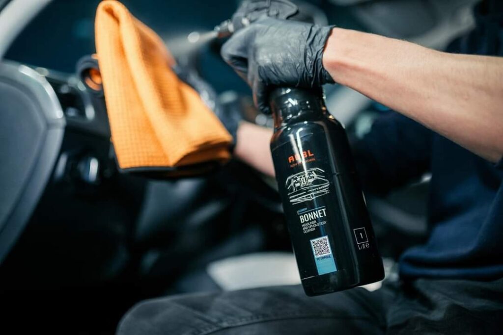 ADBL Bonnet 500ml – preparat do czyszczenia tapicerki i podsufitki