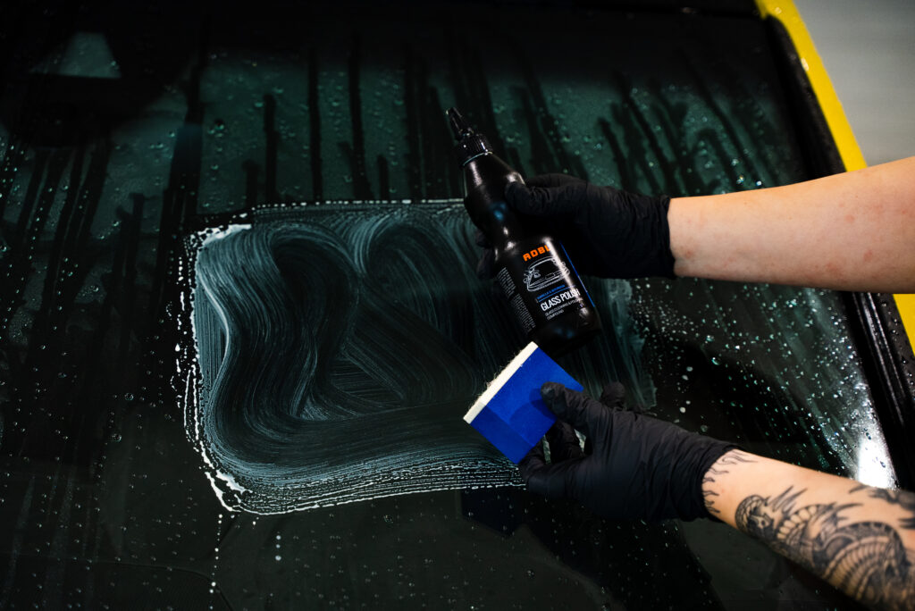 ADBL Glass Polish 200ml – produkt do gruntownego czyszczenia szyb